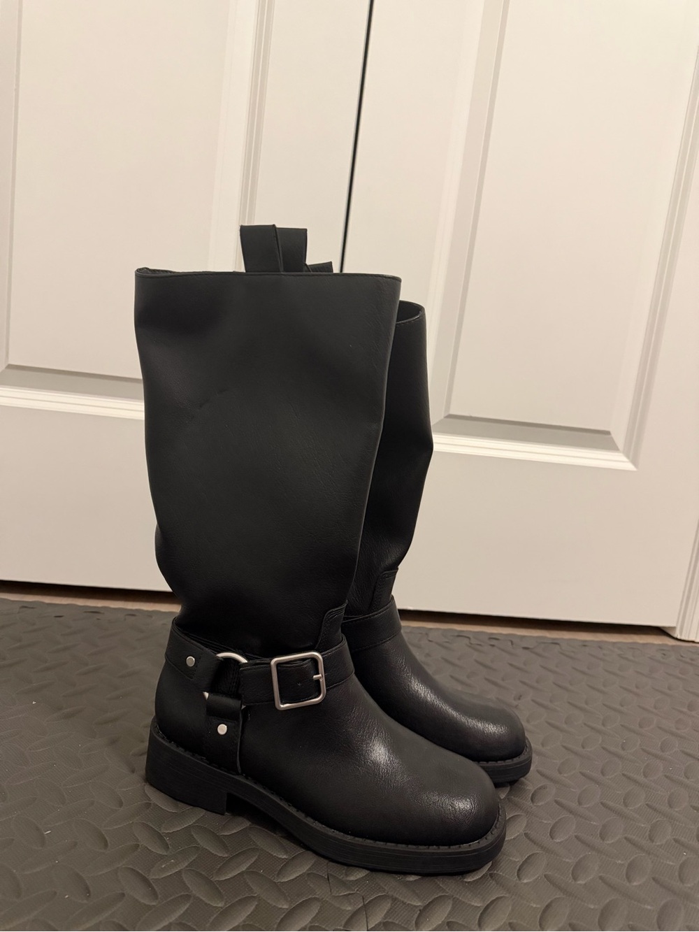 Black Women's Mid-Calf Buckle Boots
